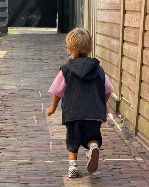 Owen Vest Black